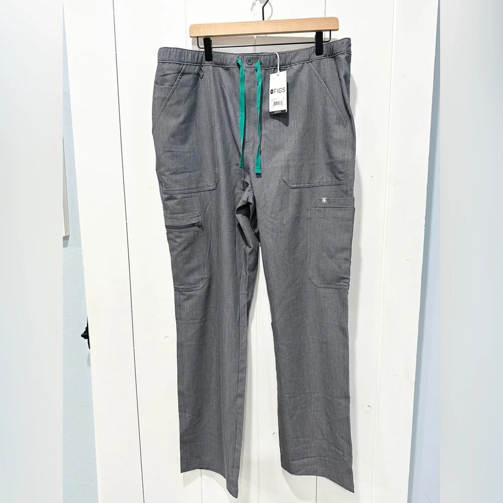Figs Men’s Cairo Cargo Scrub Pants In Graphite Size XL
